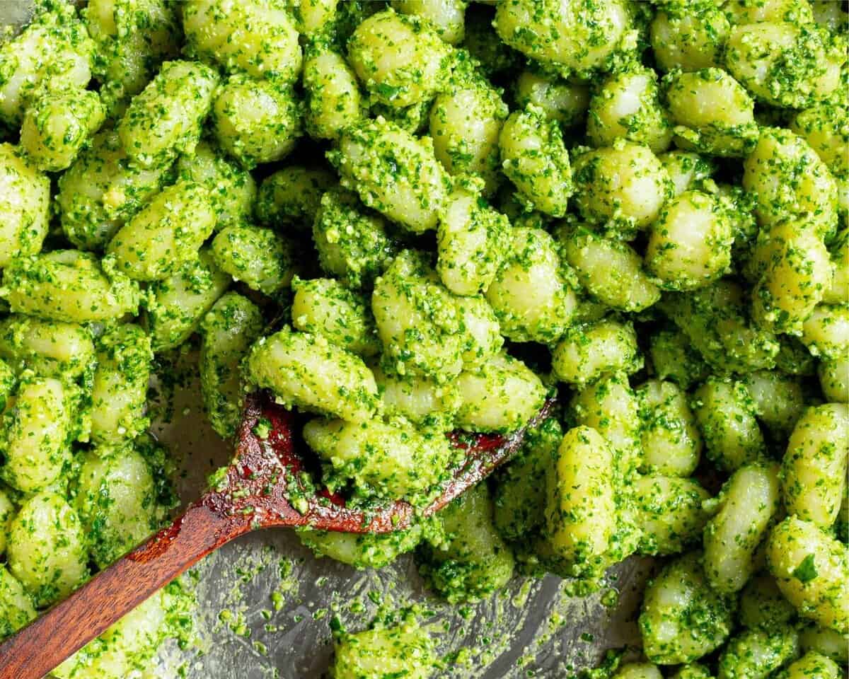 Easy Pesto Gnocchi (in 10 Minutes)! – Beat The Budget