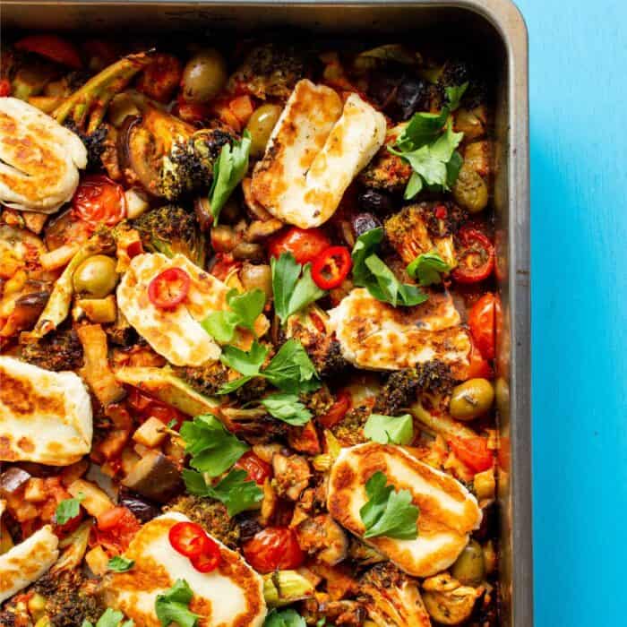 Halloumi Tray Bake with Roasted Vegetables – Beat The Budget
