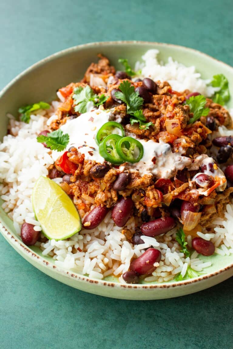 Simple Slow Cooker Chilli Con Carne – Beat The Budget