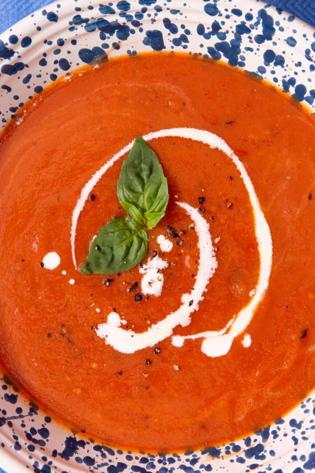 Creamy Tomato Basil Bisque – Beat The Budget