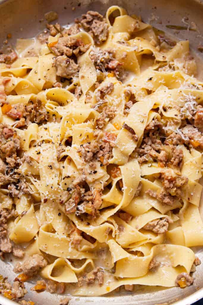 Easy Ragu Bianco (White Ragu) – Beat The Budget